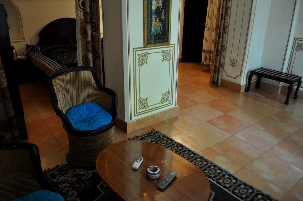 Hotel Burja Haveli 阿尔瓦尔 外观 照片